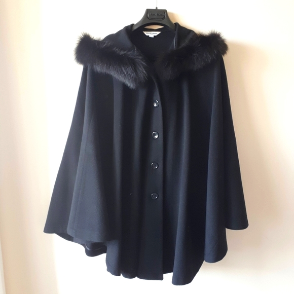 MARIE CLAIRE Black Cape - Picture 7 of 12